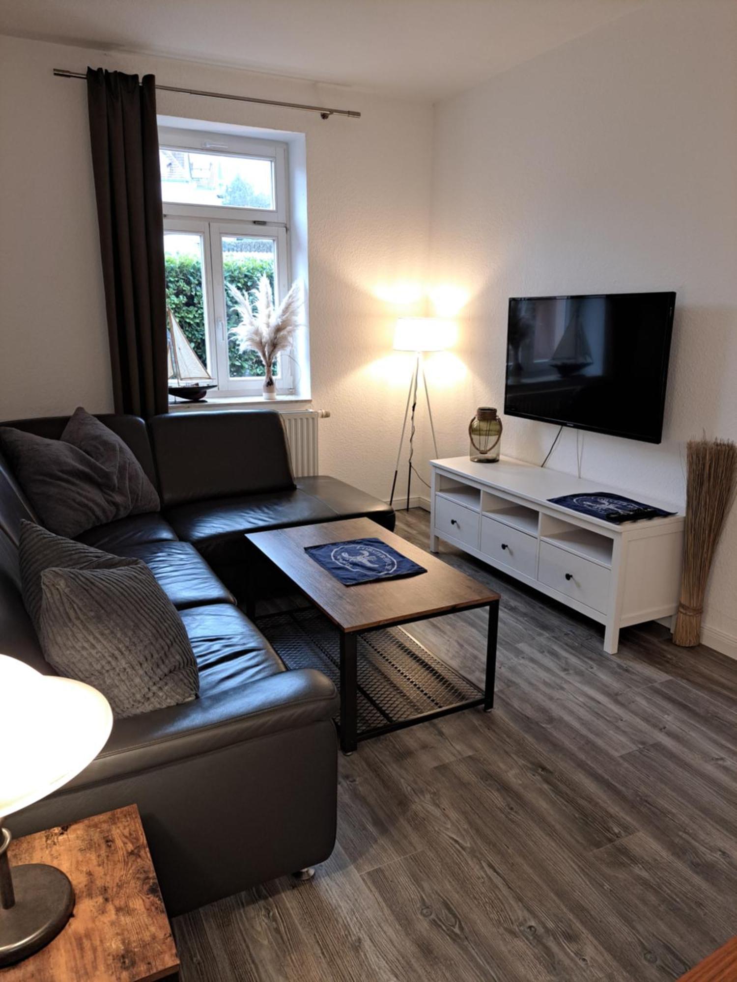 לומה Deutsches Haus Apartments מראה חיצוני תמונה